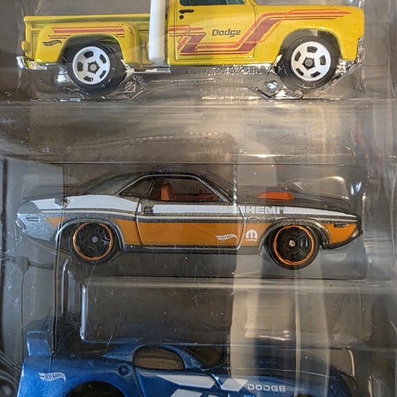 Hot Wheels Die-Cast Car Set - Multicolor - Picture 4 of 4